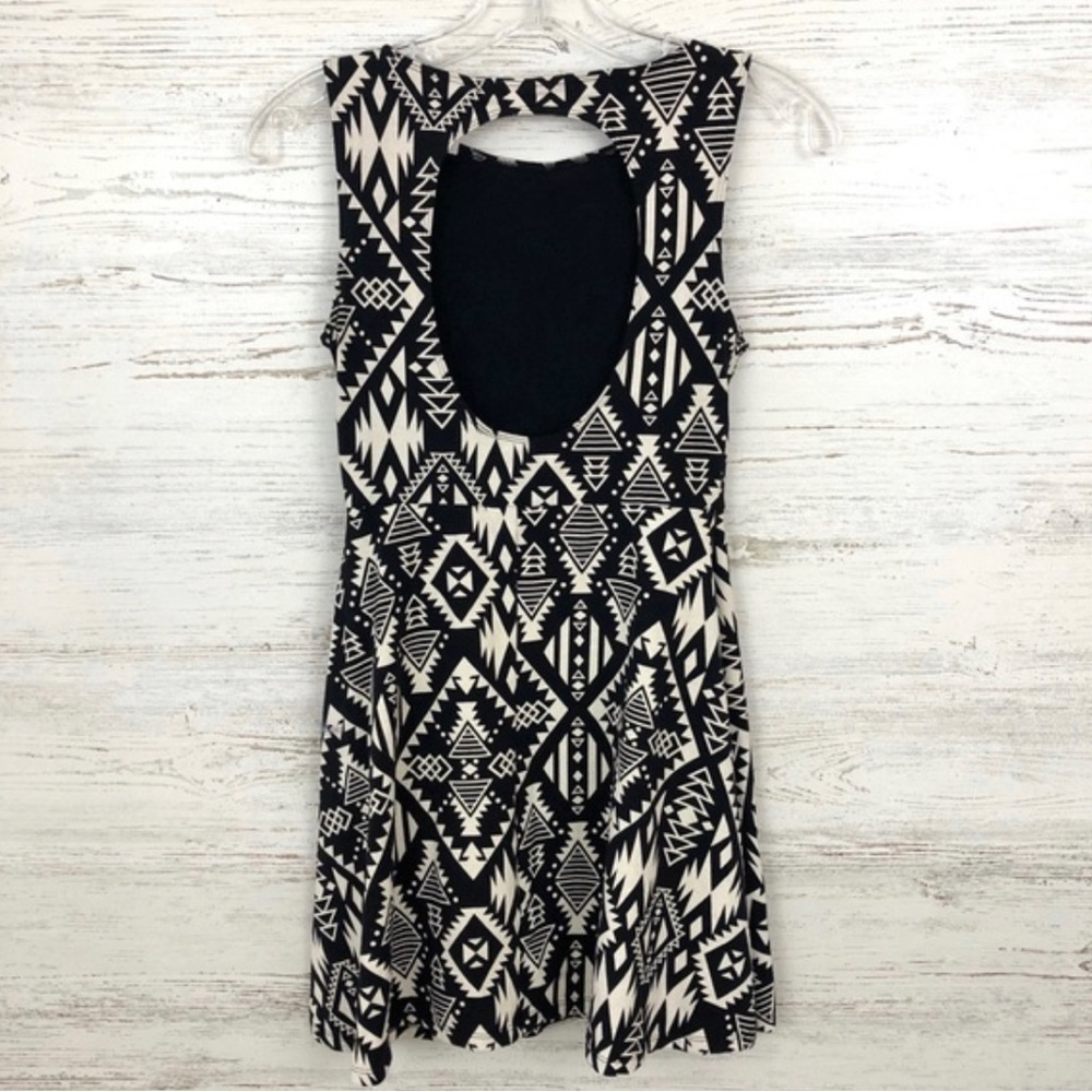 VS PINK Tribal Print Open Back Dress XS - Picture 4 of 5